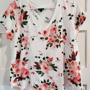Torrid Floral tee shirt